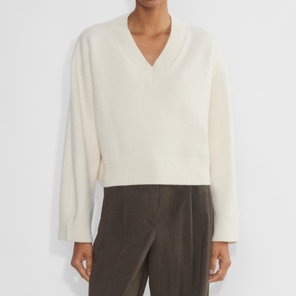 Aritzia Babaton Leto Merino Wool Sweater - Picture 2 of 3